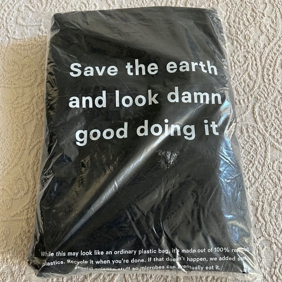 NWT Reformation Abby High Rise Straight Black Jeans, sz 33 - Picture 2 of 9